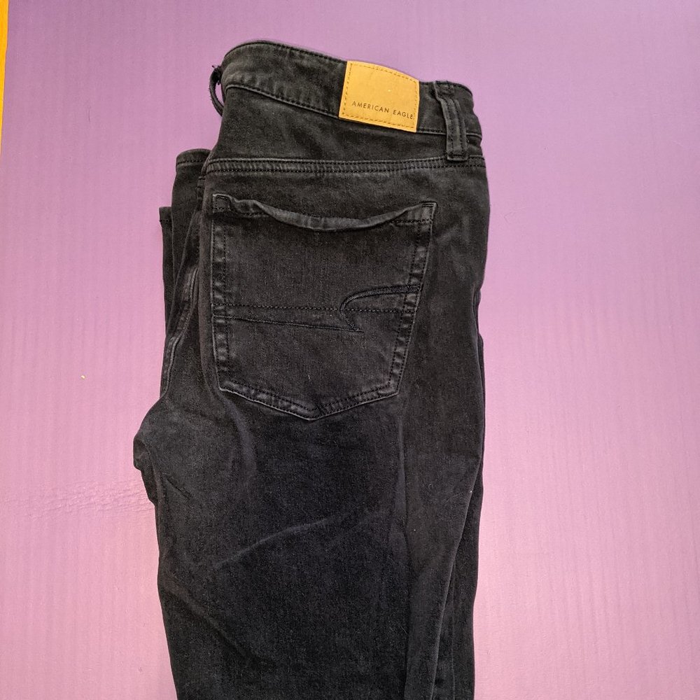 American Eagle navy skinny jegging